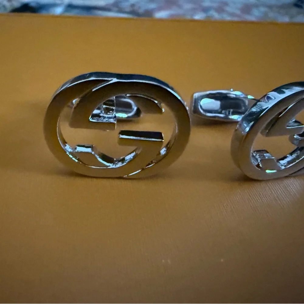 New Gucci Silver tone Cufflinks with box